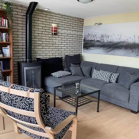 Attractive Near Semesterbostad Sint Maartensvlotbrug