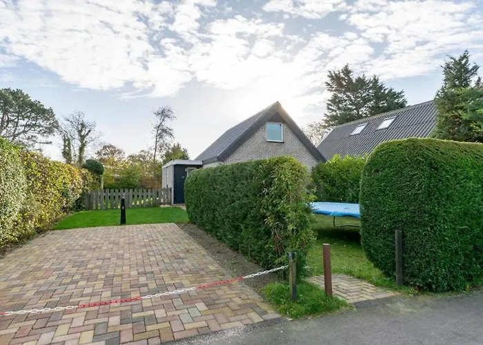 度假居 Attractive Near *