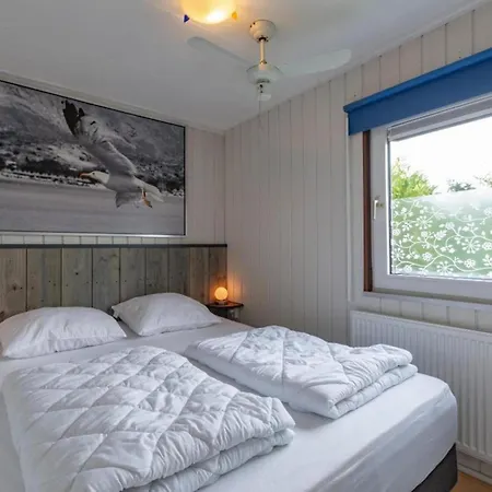 Attractive Near Nyaraló Sint Maartensvlotbrug